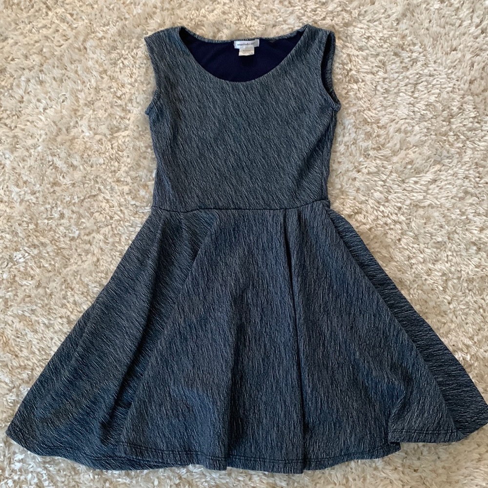 area code 407 stylish girls navy and white party dress